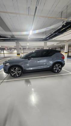 VOLVO XC40 2.0 T5 GASOLINA R-DESIGN AWD GEARTRONIC VOLVO XC40 2.0 T5 GASOLINA R-DESIGN AWD GEARTRONIC